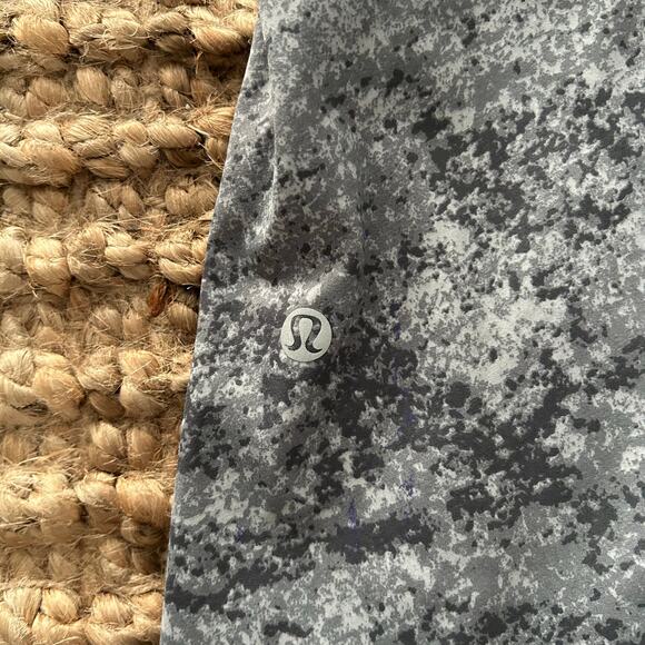 Lululemon Fast & Free Tight 7/8 II Nulux 25" Leggings – Area Ice Grey - size 10 - Picture 9 of 10